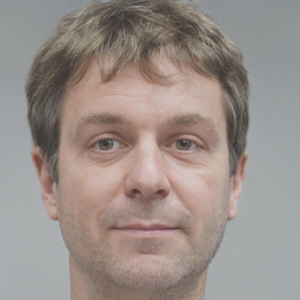 Ramón Suárez, economista